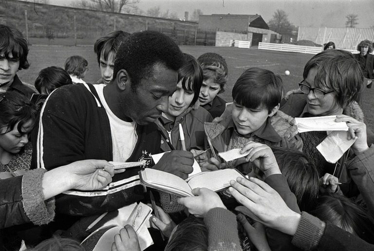 Ατάκες για τον Βασιλιά Πελέ που έγραψαν ιστορία!