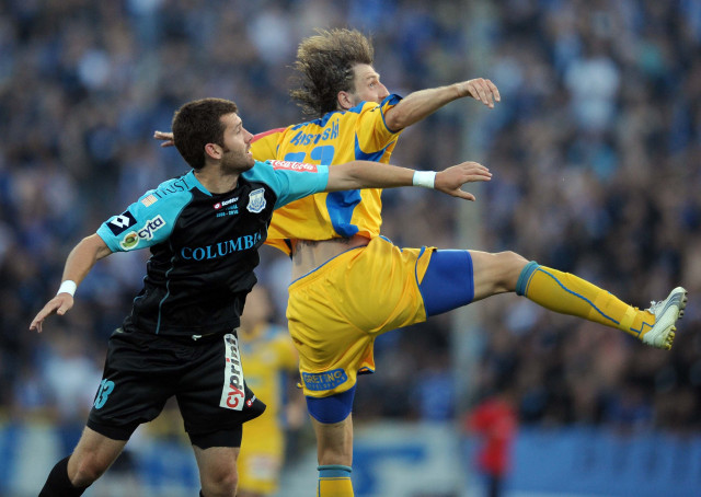 Γκονζάλο Σεγκάρες…